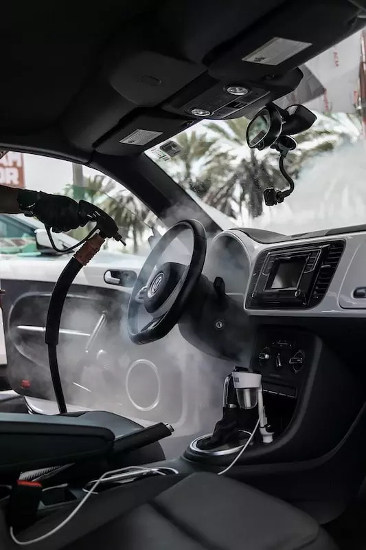 Servicio de lavado de salón en zaga car